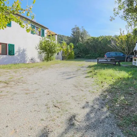 Casa Novella Trilo شقة بروكيو
